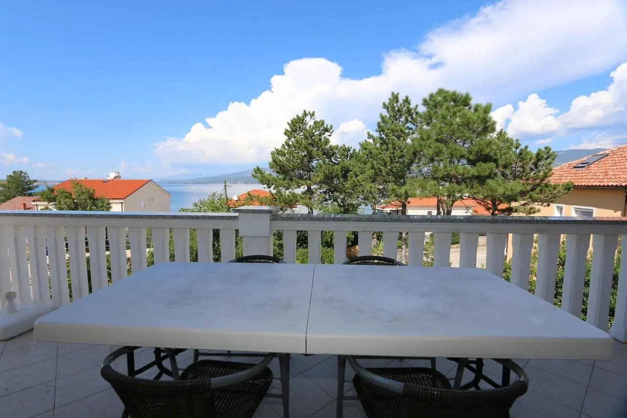 Apartments Grskovic G. Jesenovica Silo  0*, Silo (Krk)